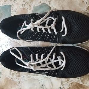 Sketchers women shoes
